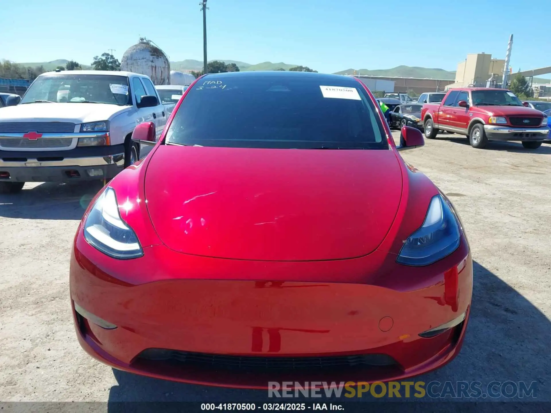 12 Photograph of a damaged car 7SAYGAEE6RF152066 TESLA MODEL Y 2024