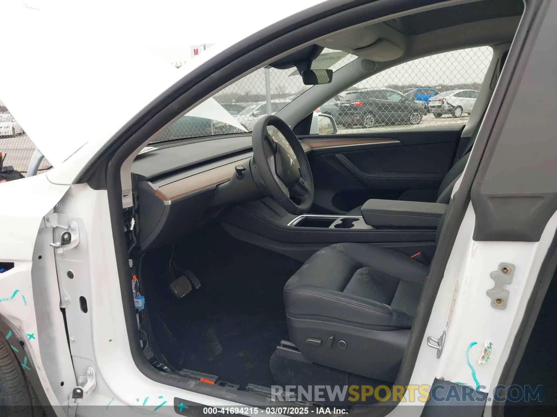 5 Фотография поврежденного автомобиля 7SAYGAEE6RF171037 TESLA MODEL Y 2024