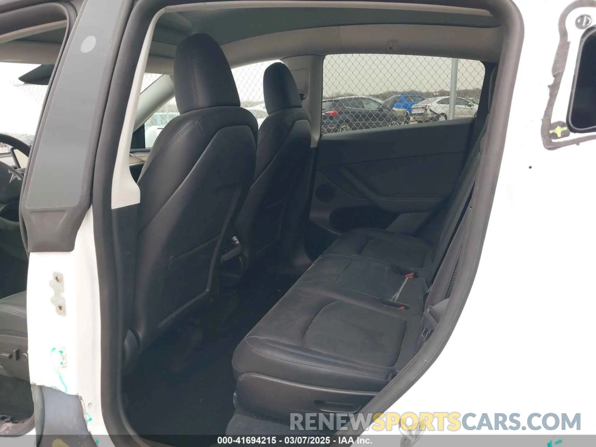 8 Фотография поврежденного автомобиля 7SAYGAEE6RF171037 TESLA MODEL Y 2024