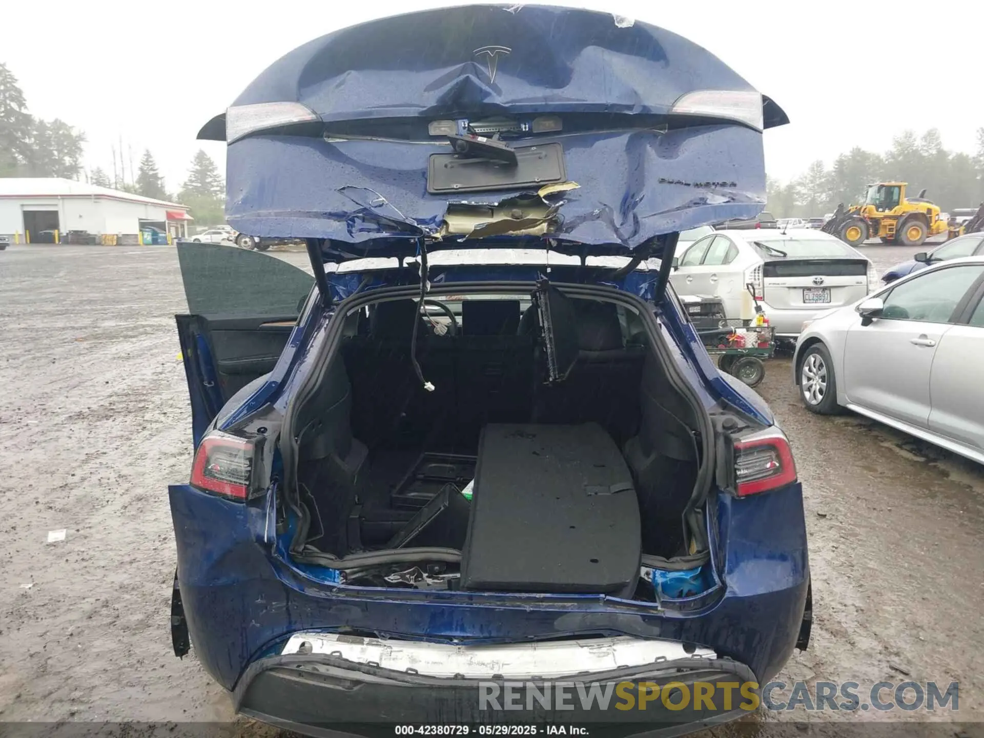 6 Фотография поврежденного автомобиля 7SAYGAEE6RF988976 TESLA MODEL Y 2024