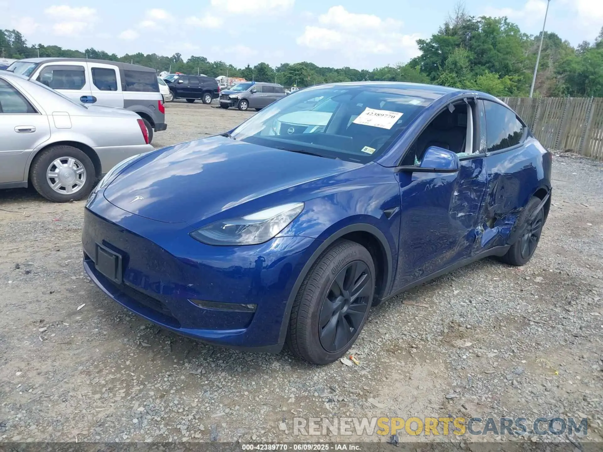 2 Фотография поврежденного автомобиля 7SAYGAEE7RF156787 TESLA MODEL Y 2024