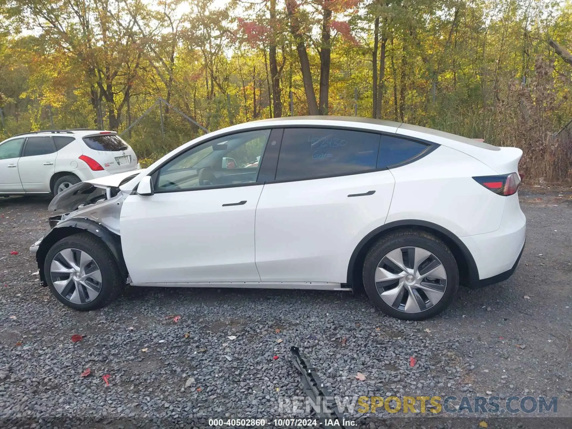 14 Photograph of a damaged car 7SAYGAEE8RF092274 TESLA MODEL Y 2024