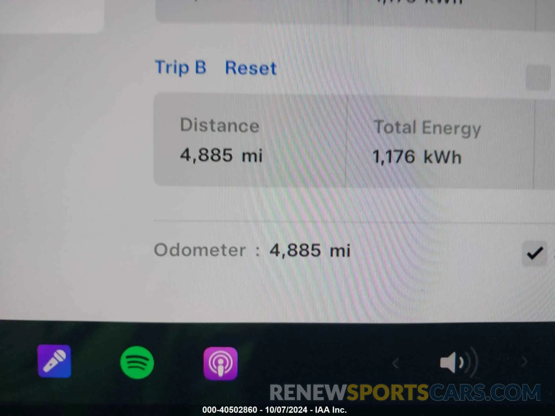15 Photograph of a damaged car 7SAYGAEE8RF092274 TESLA MODEL Y 2024