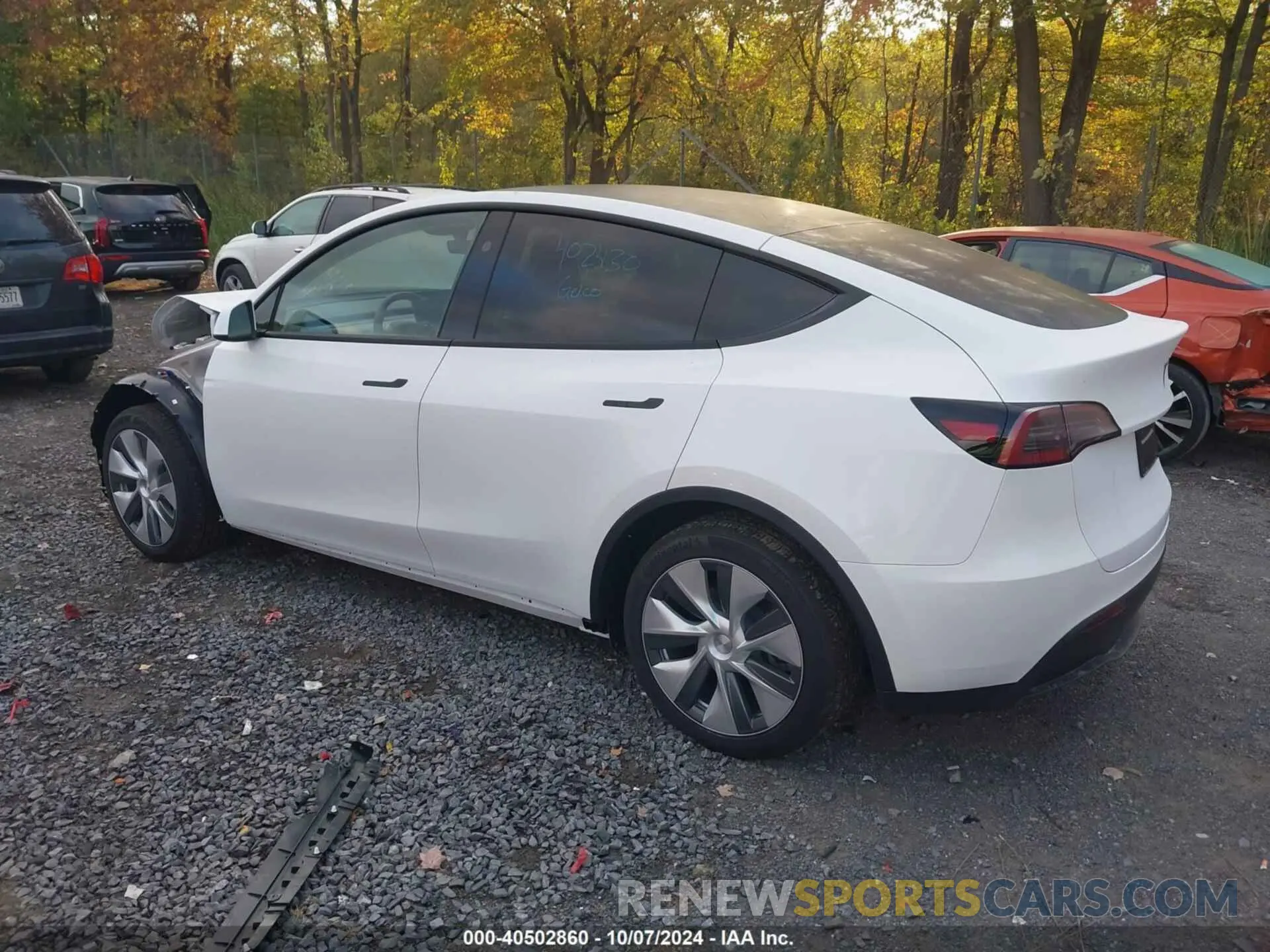 3 Photograph of a damaged car 7SAYGAEE8RF092274 TESLA MODEL Y 2024