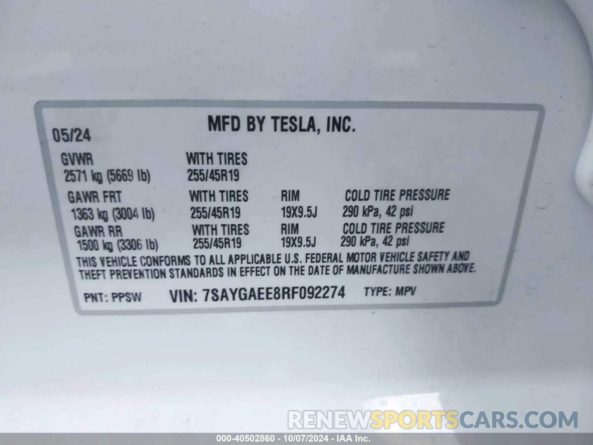 9 Photograph of a damaged car 7SAYGAEE8RF092274 TESLA MODEL Y 2024