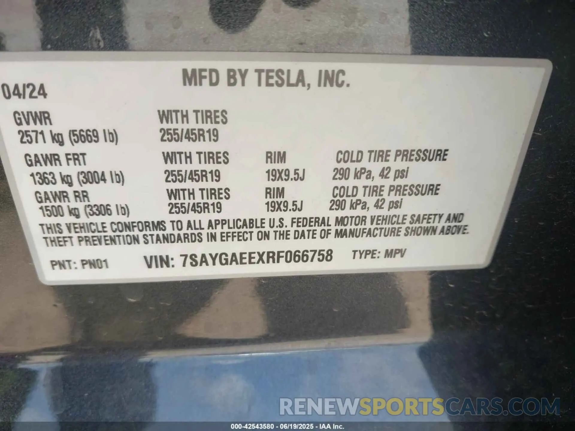 9 Фотография поврежденного автомобиля 7SAYGAEEXRF066758 TESLA MODEL Y 2024