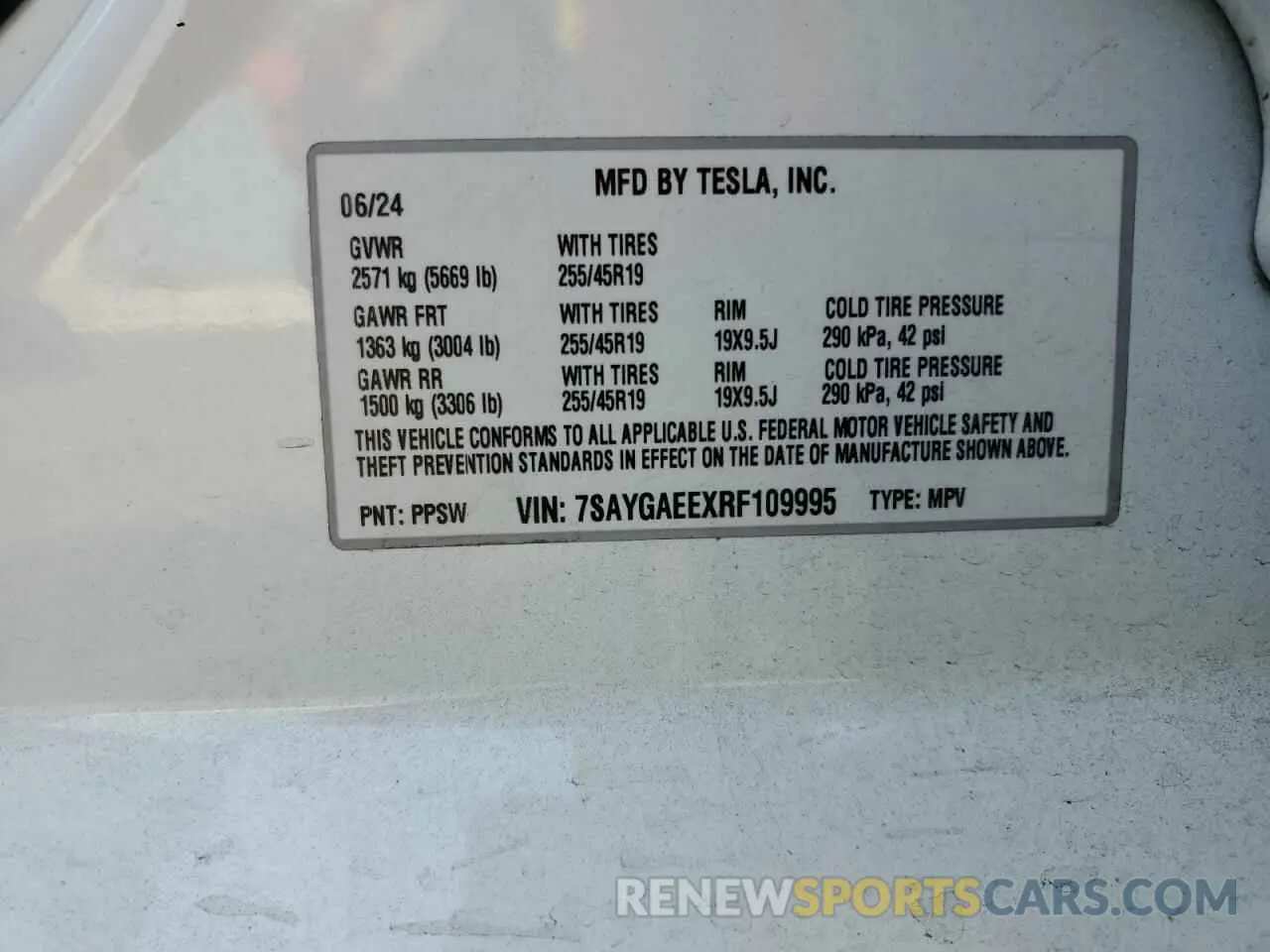 13 Фотография поврежденного автомобиля 7SAYGAEEXRF109995 TESLA MODEL Y 2024