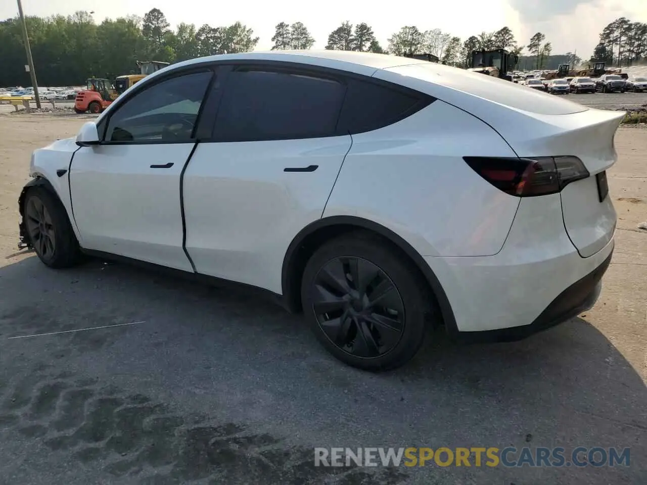 2 Фотография поврежденного автомобиля 7SAYGAEEXRF109995 TESLA MODEL Y 2024