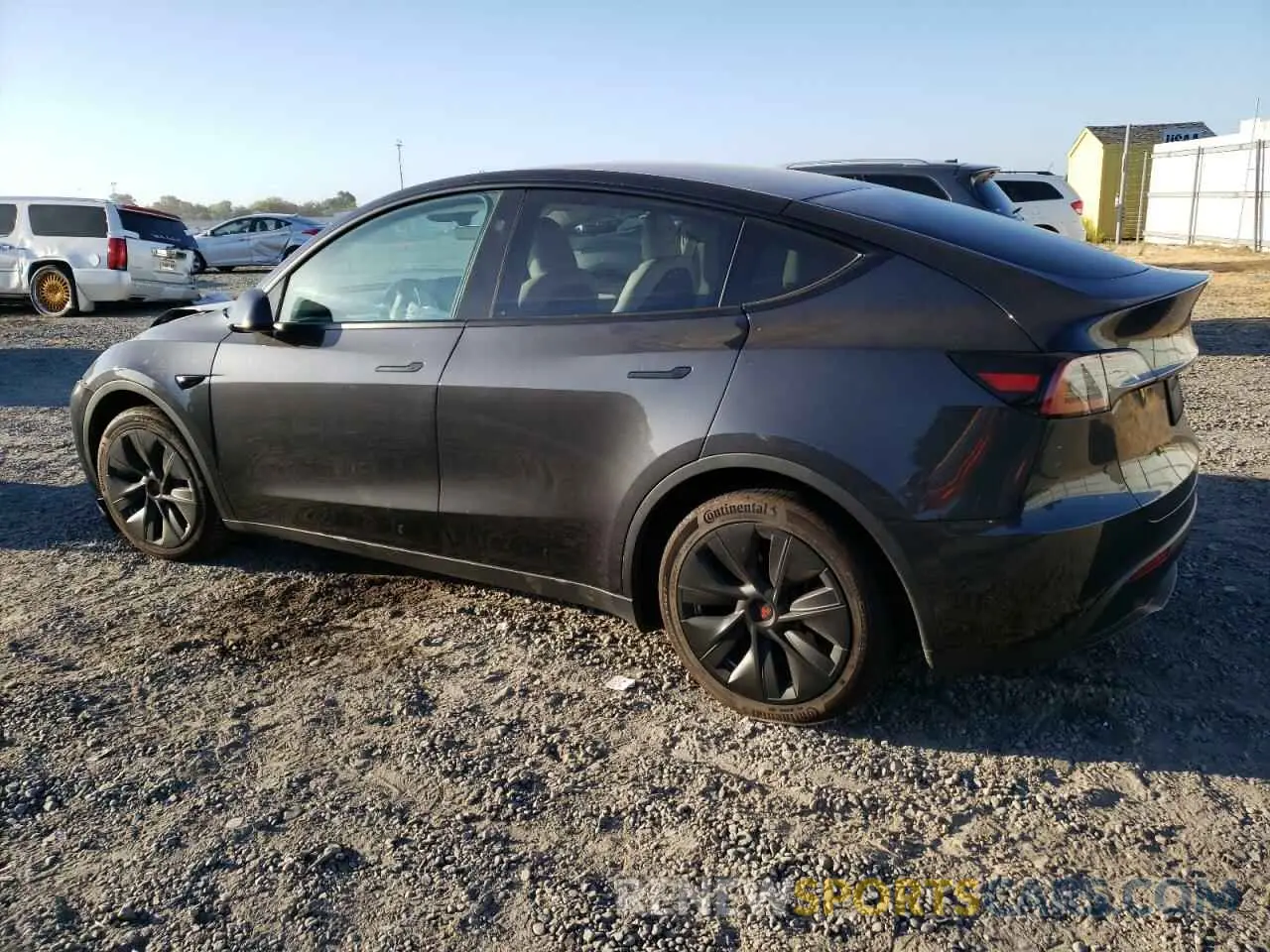 2 Фотография поврежденного автомобиля 7SAYGAEEXRF991797 TESLA MODEL Y 2024
