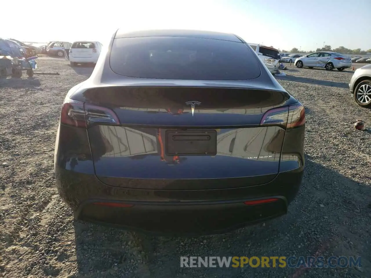 6 Фотография поврежденного автомобиля 7SAYGAEEXRF991797 TESLA MODEL Y 2024
