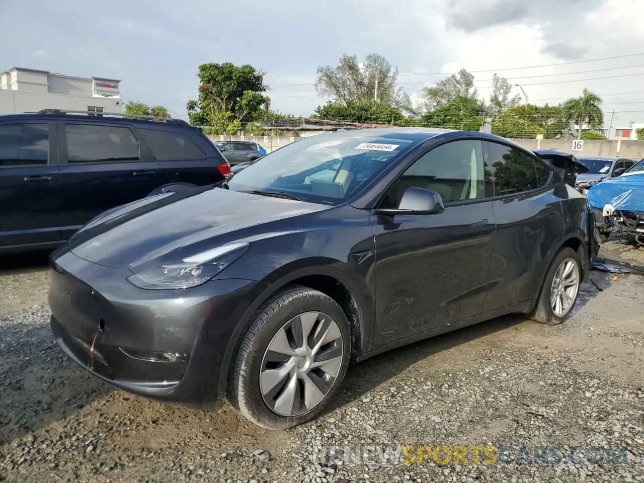1 Фотография поврежденного автомобиля 7SAYGDED0RF093184 TESLA MODEL Y 2024
