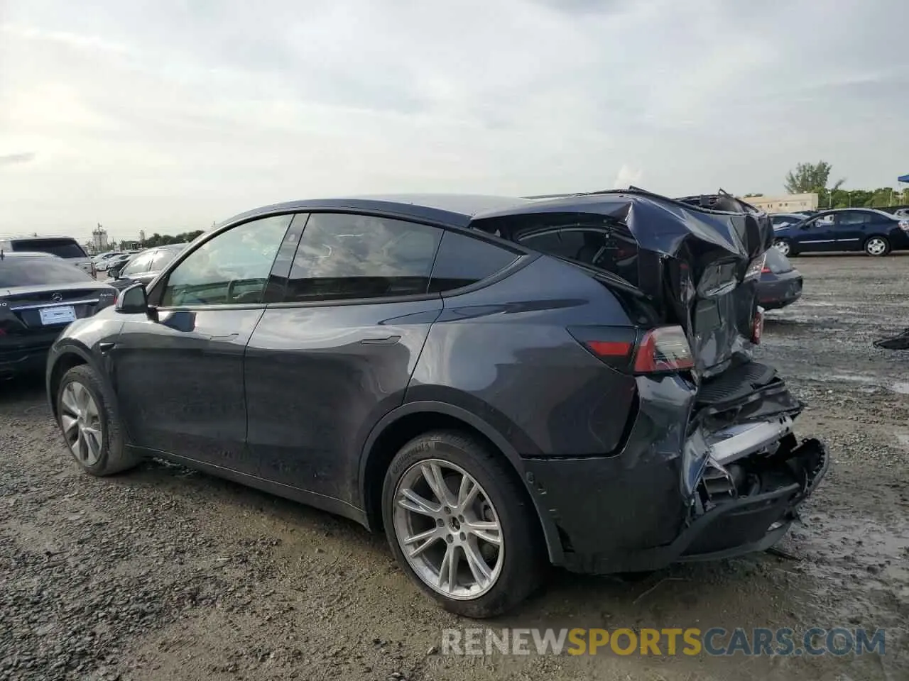 2 Фотография поврежденного автомобиля 7SAYGDED0RF093184 TESLA MODEL Y 2024