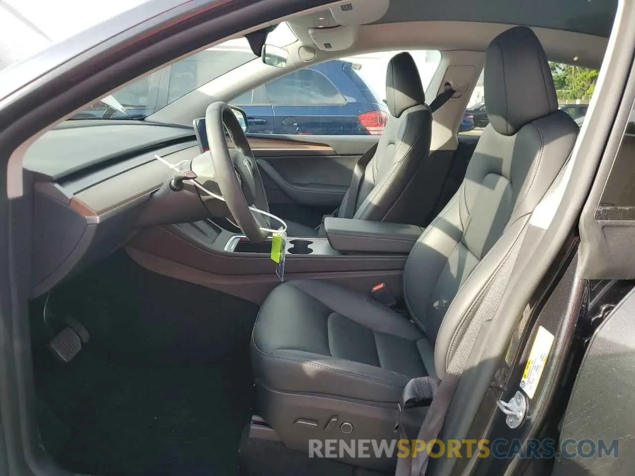 7 Фотография поврежденного автомобиля 7SAYGDED0RF093184 TESLA MODEL Y 2024