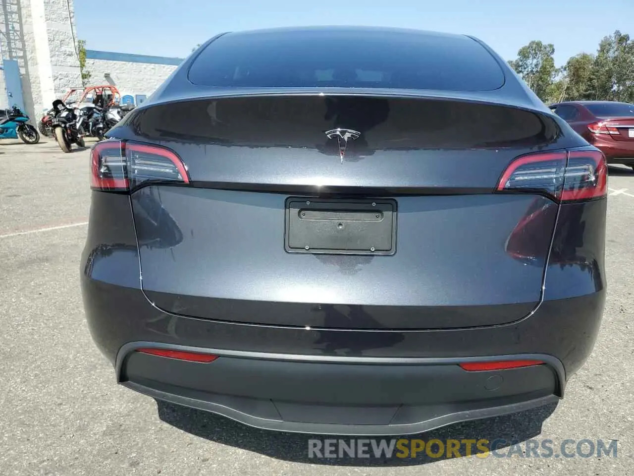 6 Фотография поврежденного автомобиля 7SAYGDED0RF119721 TESLA MODEL Y 2024