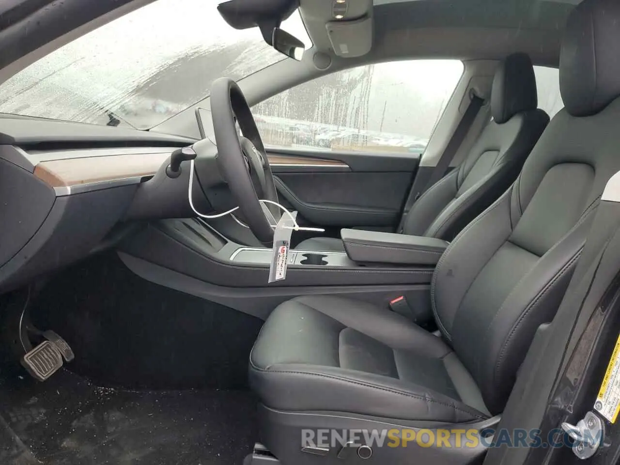 7 Photograph of a damaged car 7SAYGDED0RF165260 TESLA MODEL Y 2024