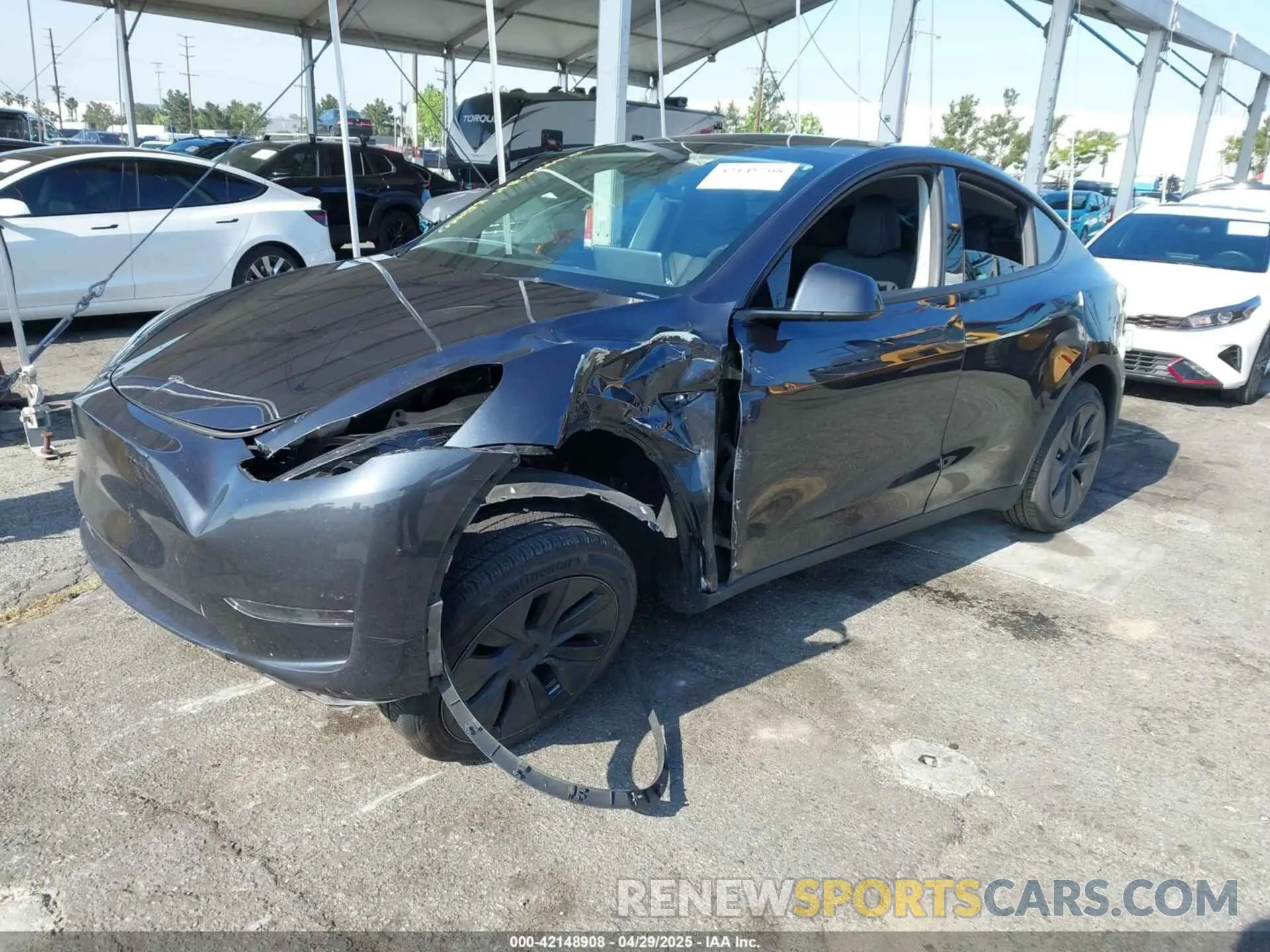 2 Фотография поврежденного автомобиля 7SAYGDED0RF197366 TESLA MODEL Y 2024