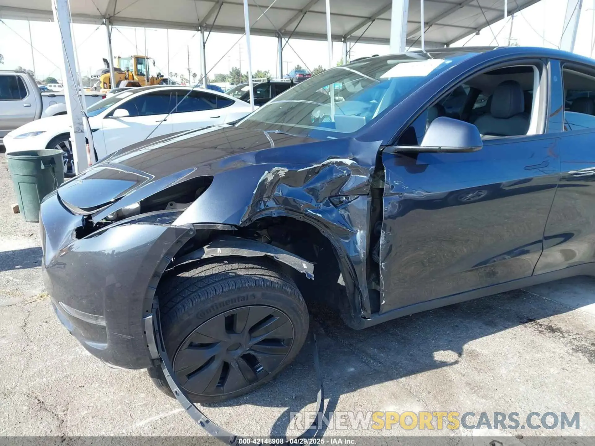 6 Фотография поврежденного автомобиля 7SAYGDED0RF197366 TESLA MODEL Y 2024