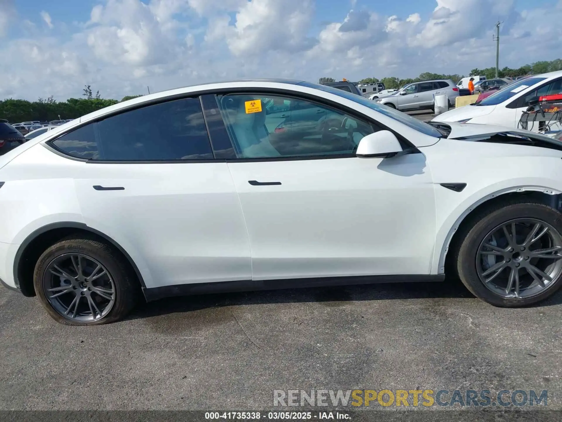 13 Фотография поврежденного автомобиля 7SAYGDED0RF199456 TESLA MODEL Y 2024