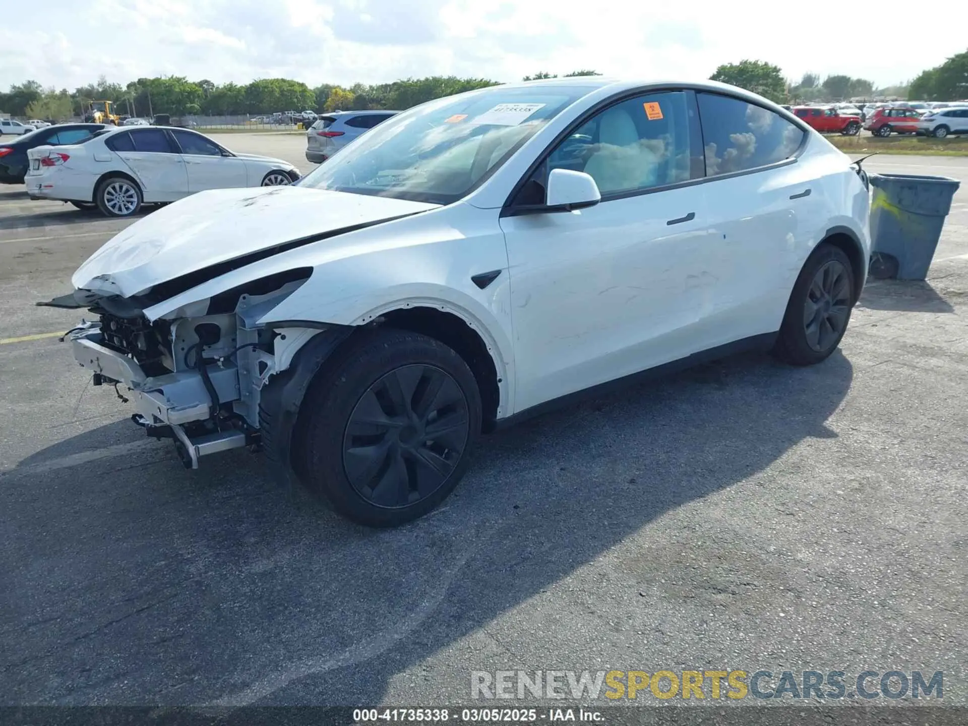 2 Фотография поврежденного автомобиля 7SAYGDED0RF199456 TESLA MODEL Y 2024