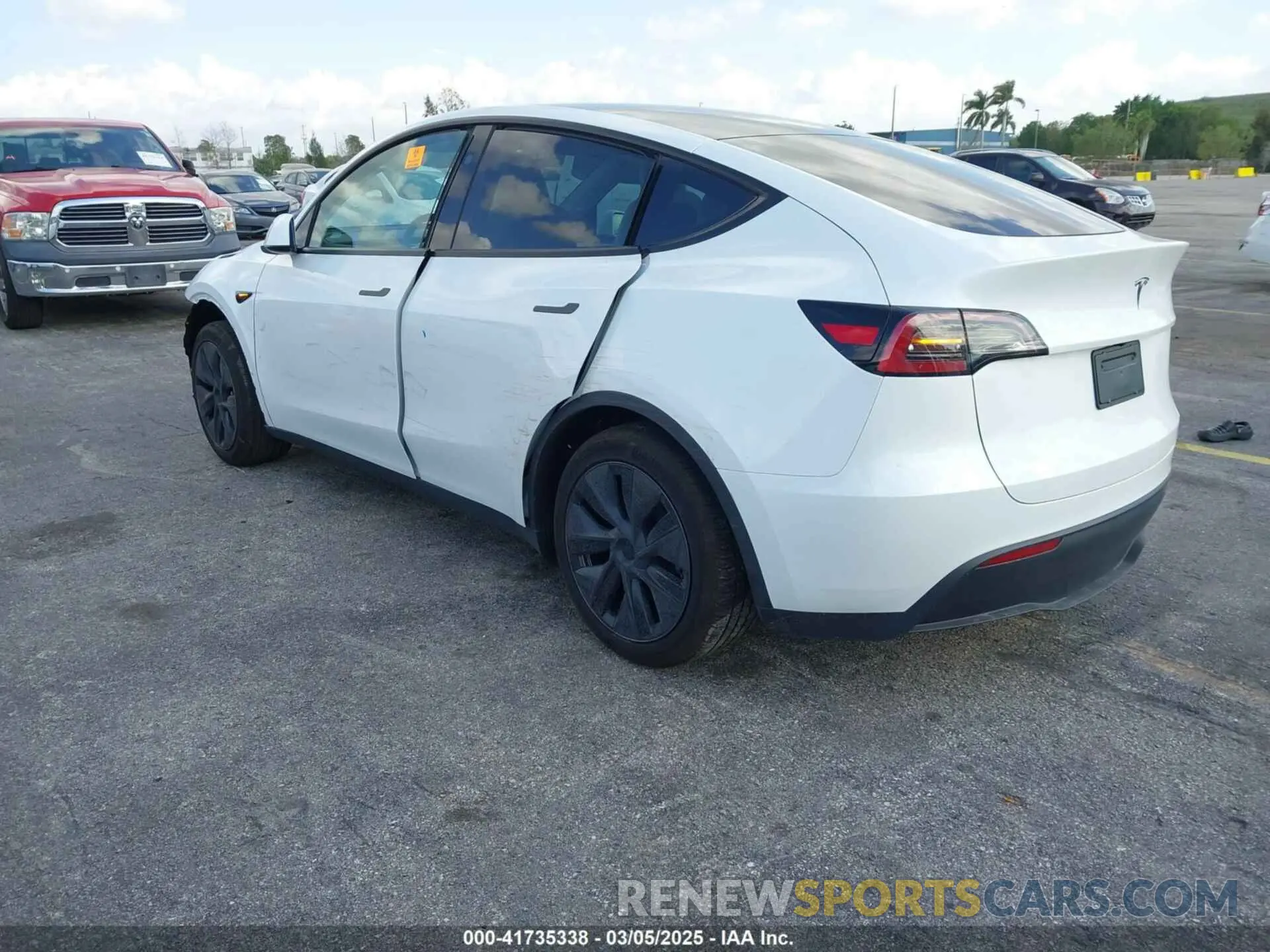 3 Фотография поврежденного автомобиля 7SAYGDED0RF199456 TESLA MODEL Y 2024