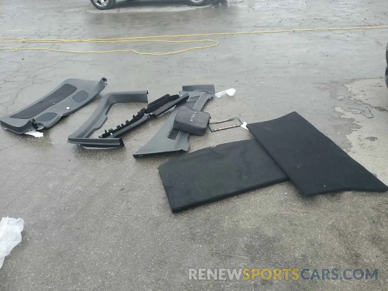 12 Фотография поврежденного автомобиля 7SAYGDED1RA321691 TESLA MODEL Y 2024