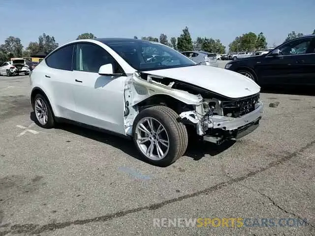 12 Photograph of a damaged car 7SAYGDED1RF002570 TESLA MODEL Y 2024