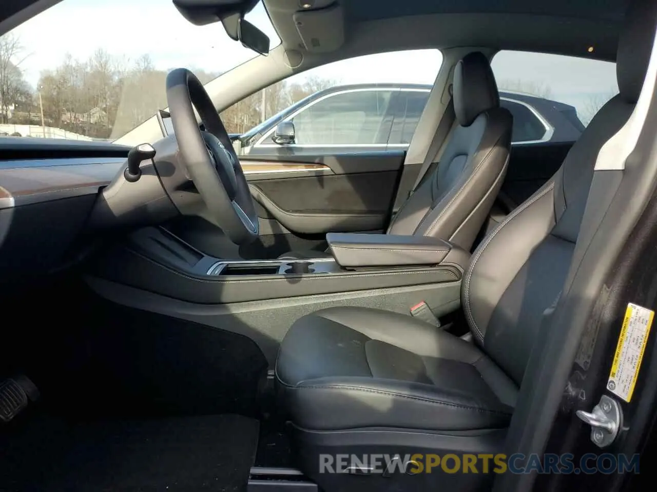 7 Photograph of a damaged car 7SAYGDED1RF016792 TESLA MODEL Y 2024