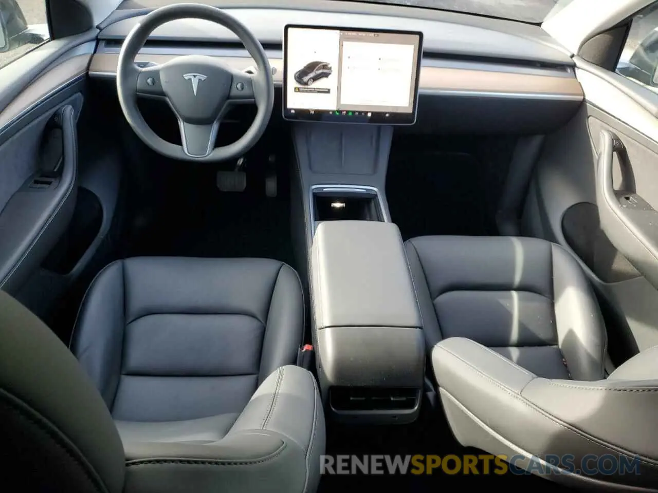 8 Photograph of a damaged car 7SAYGDED1RF016792 TESLA MODEL Y 2024