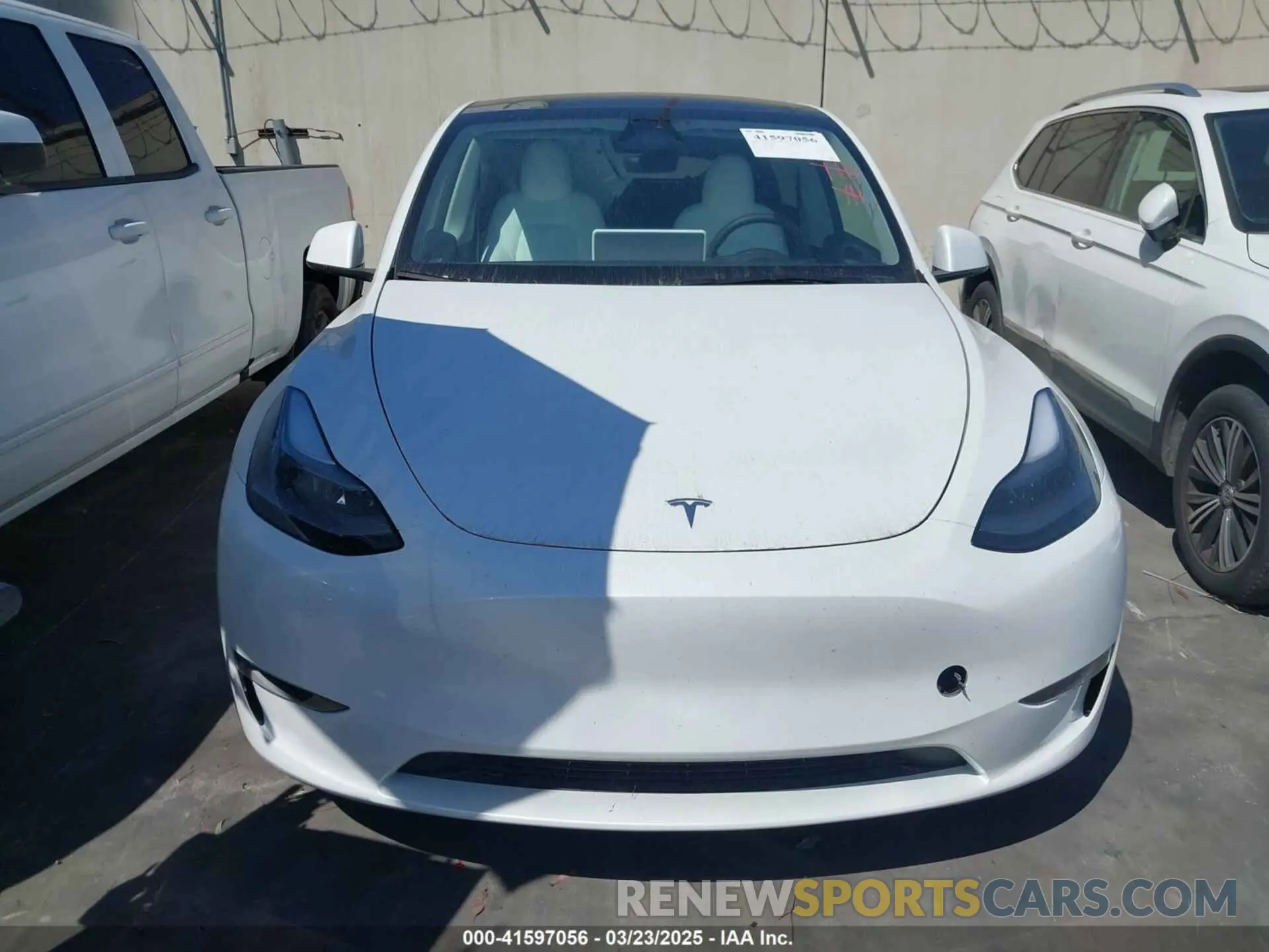 12 Фотография поврежденного автомобиля 7SAYGDED2RF017448 TESLA MODEL Y 2024
