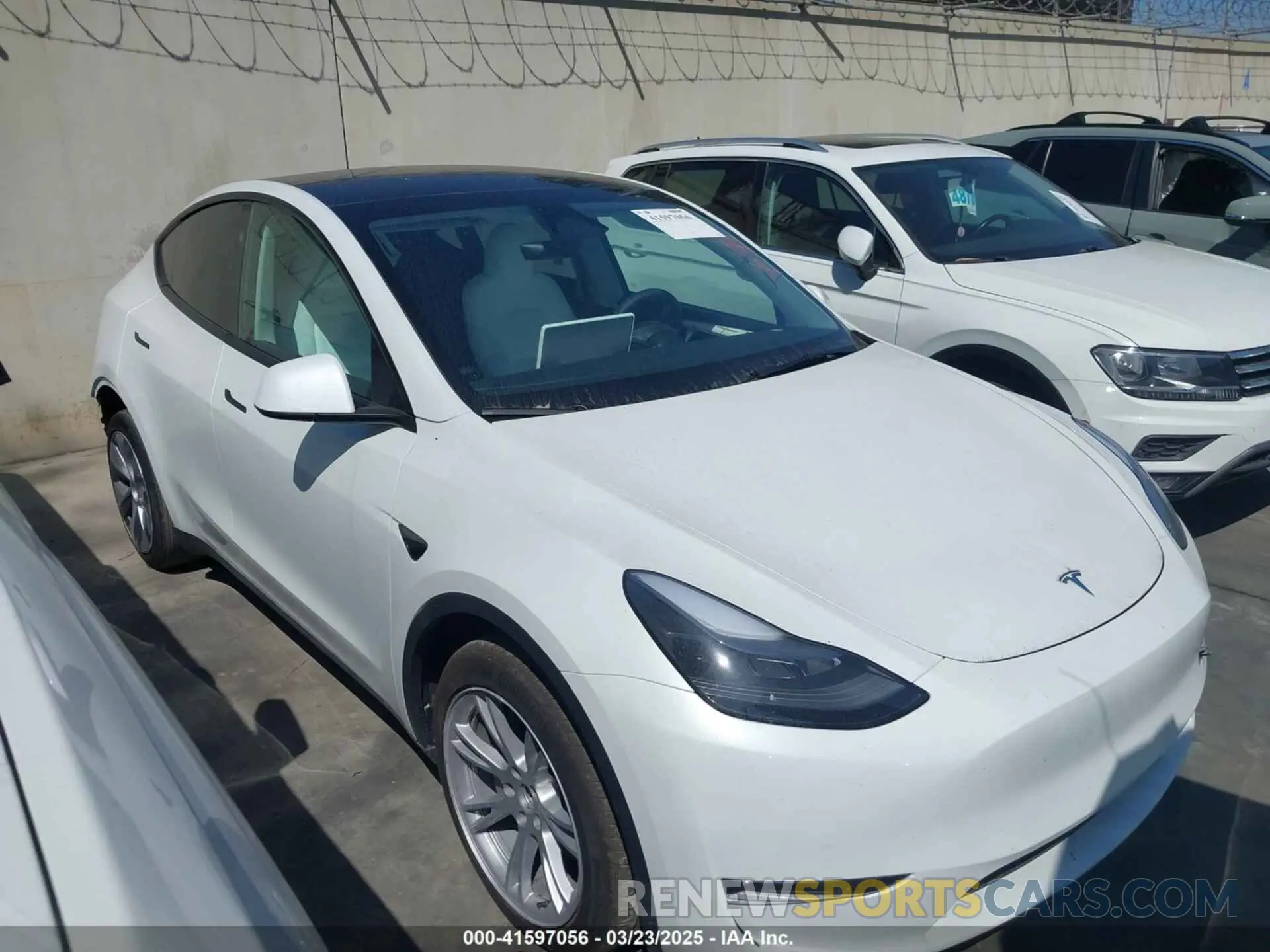 13 Фотография поврежденного автомобиля 7SAYGDED2RF017448 TESLA MODEL Y 2024