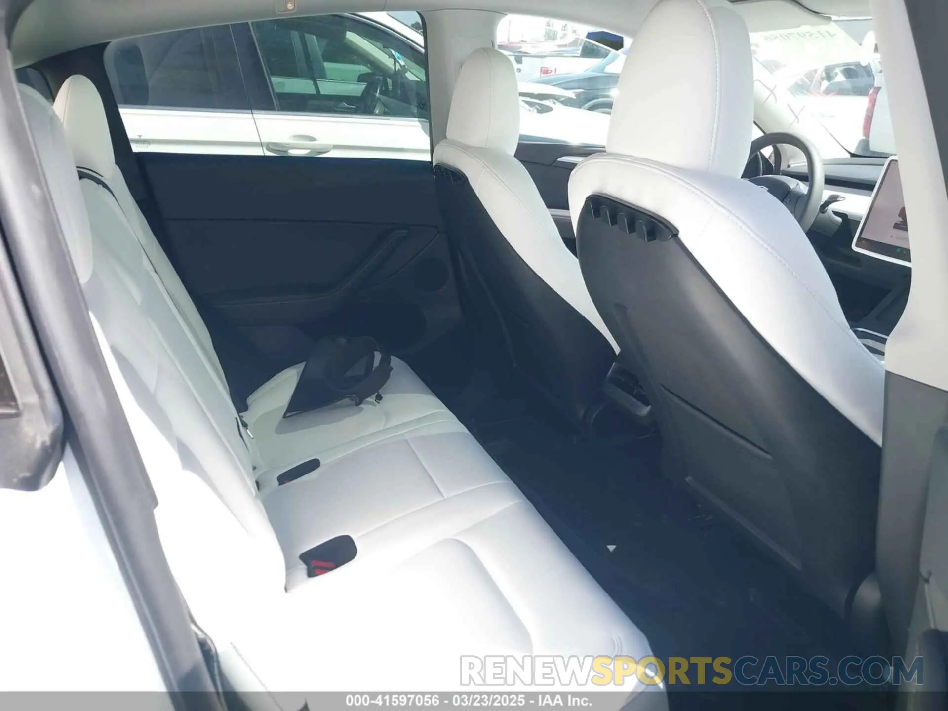 8 Фотография поврежденного автомобиля 7SAYGDED2RF017448 TESLA MODEL Y 2024