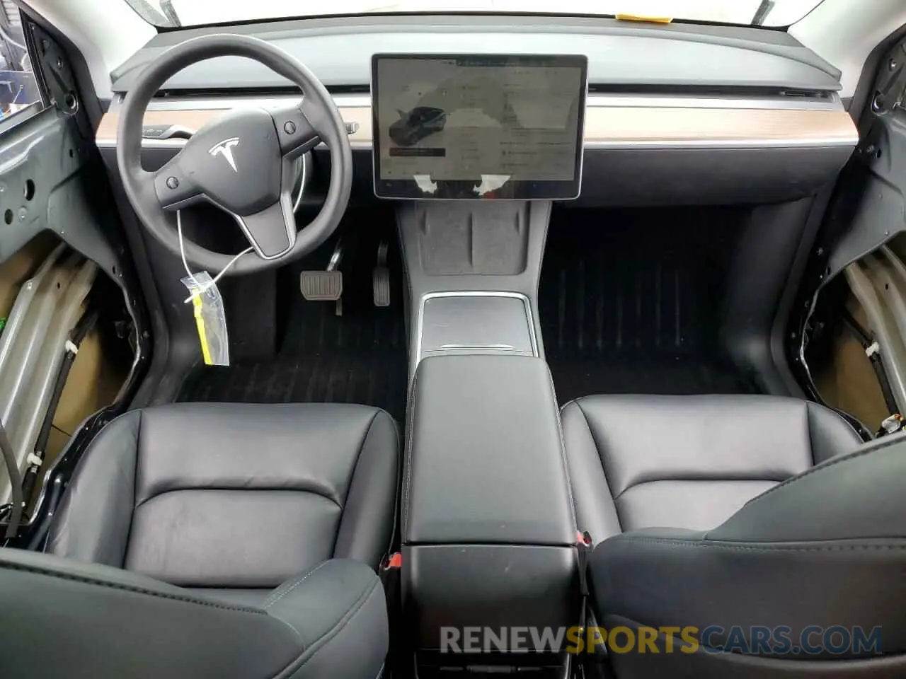 8 Photograph of a damaged car 7SAYGDED2RF091436 TESLA MODEL Y 2024