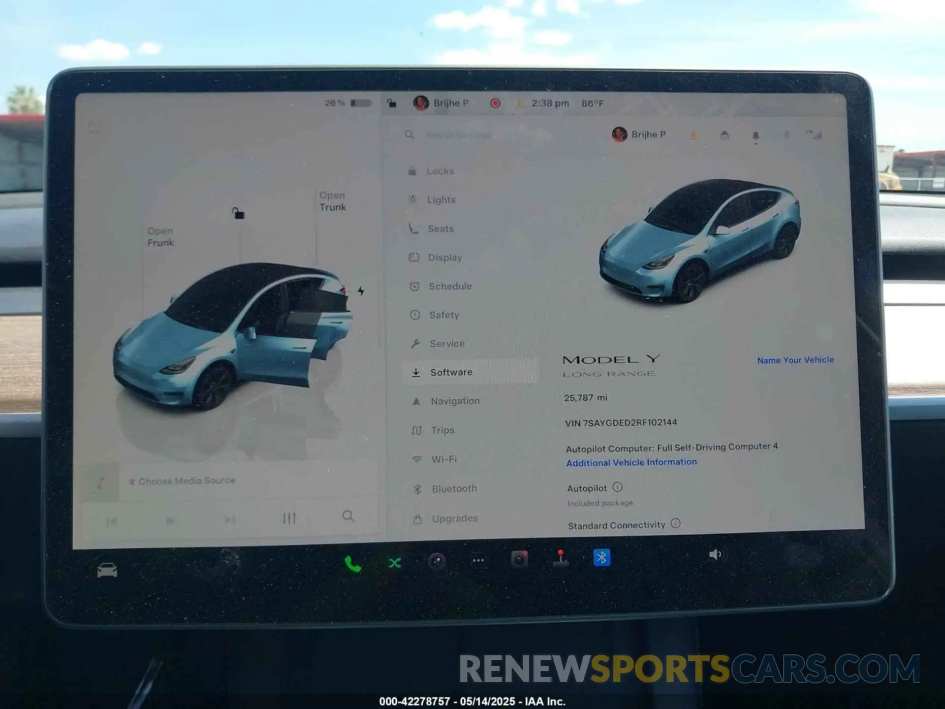 7 Photograph of a damaged car 7SAYGDED2RF102144 TESLA MODEL Y 2024