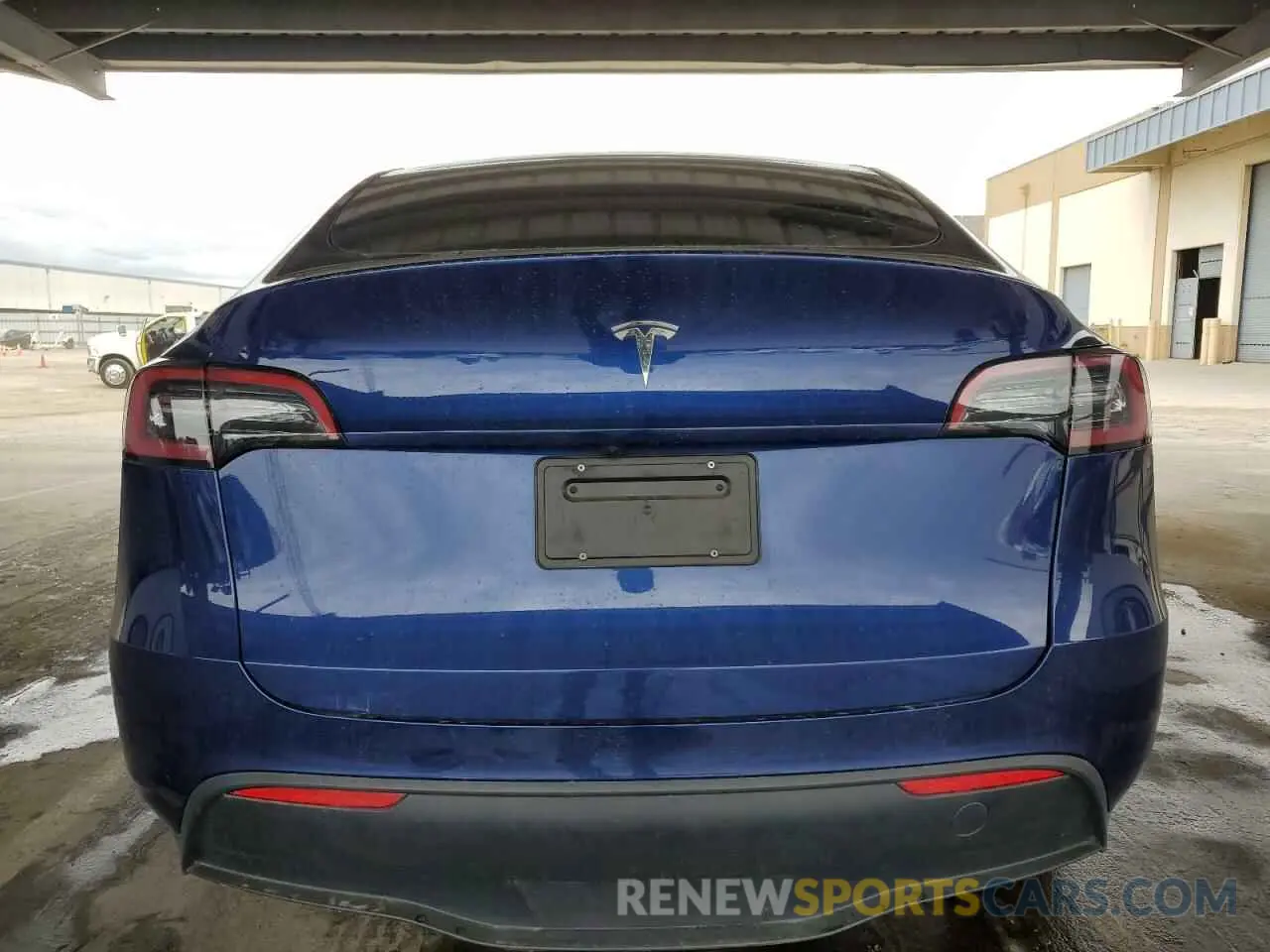 6 Photograph of a damaged car 7SAYGDED2RF119770 TESLA MODEL Y 2024
