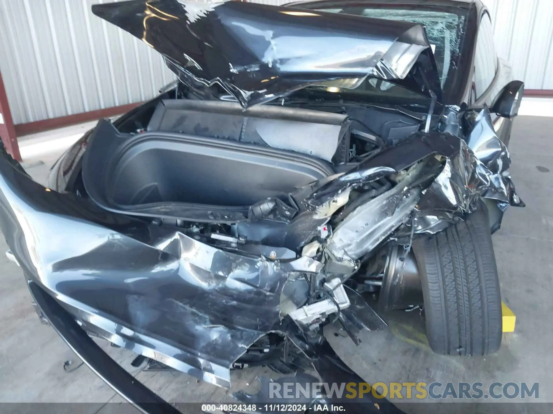 6 Photograph of a damaged car 7SAYGDED2RF126508 TESLA MODEL Y 2024