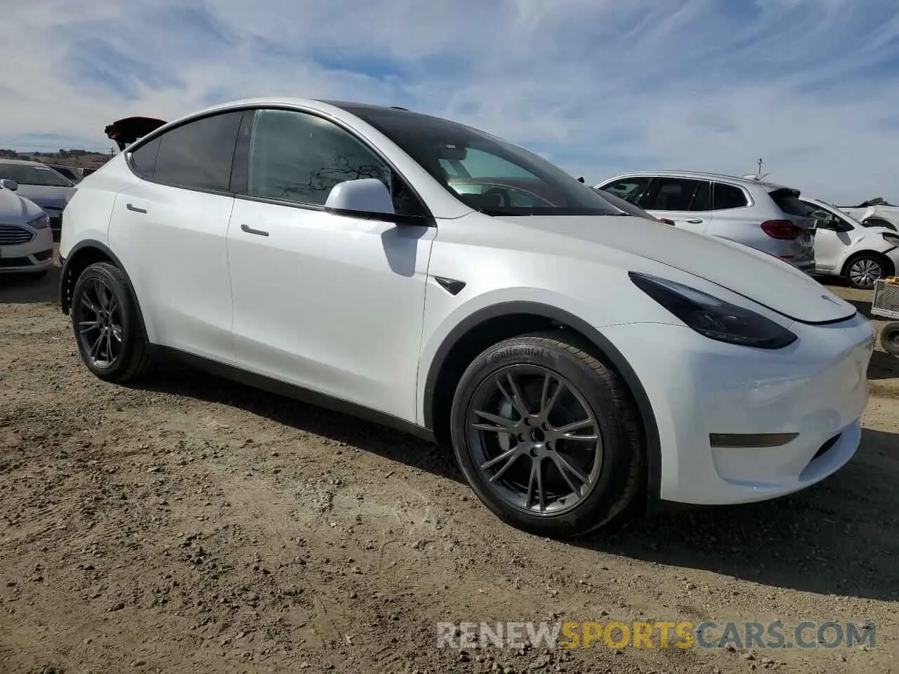 4 Photograph of a damaged car 7SAYGDED2RF191388 TESLA MODEL Y 2024