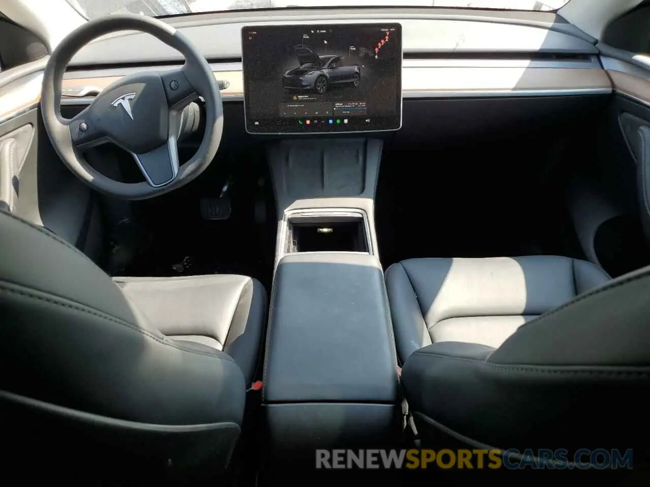 8 Photograph of a damaged car 7SAYGDED3RF114643 TESLA MODEL Y 2024