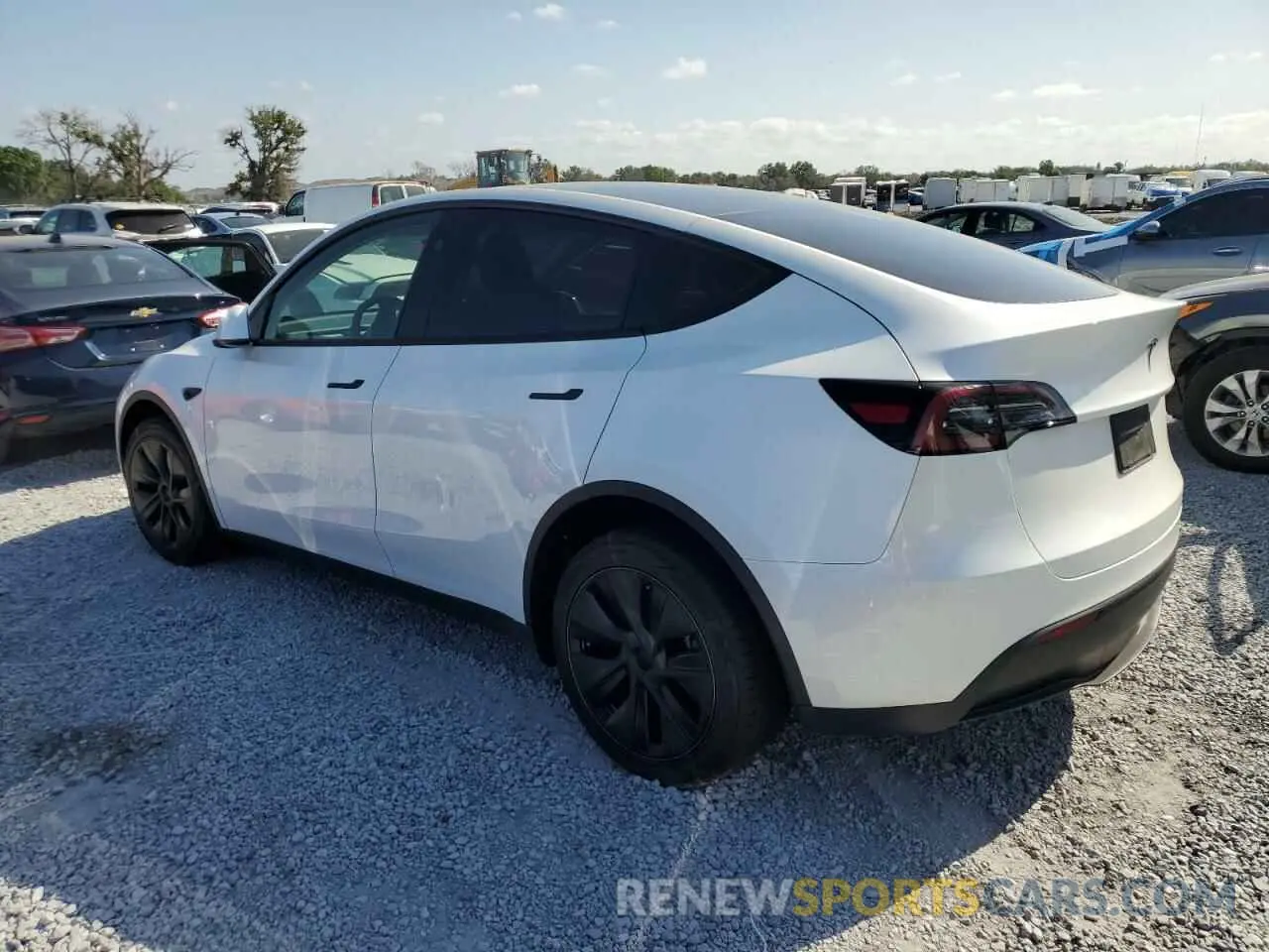 2 Фотография поврежденного автомобиля 7SAYGDED3RF131376 TESLA MODEL Y 2024
