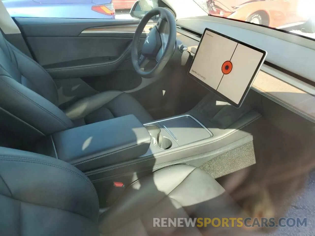8 Фотография поврежденного автомобиля 7SAYGDED3RF131376 TESLA MODEL Y 2024