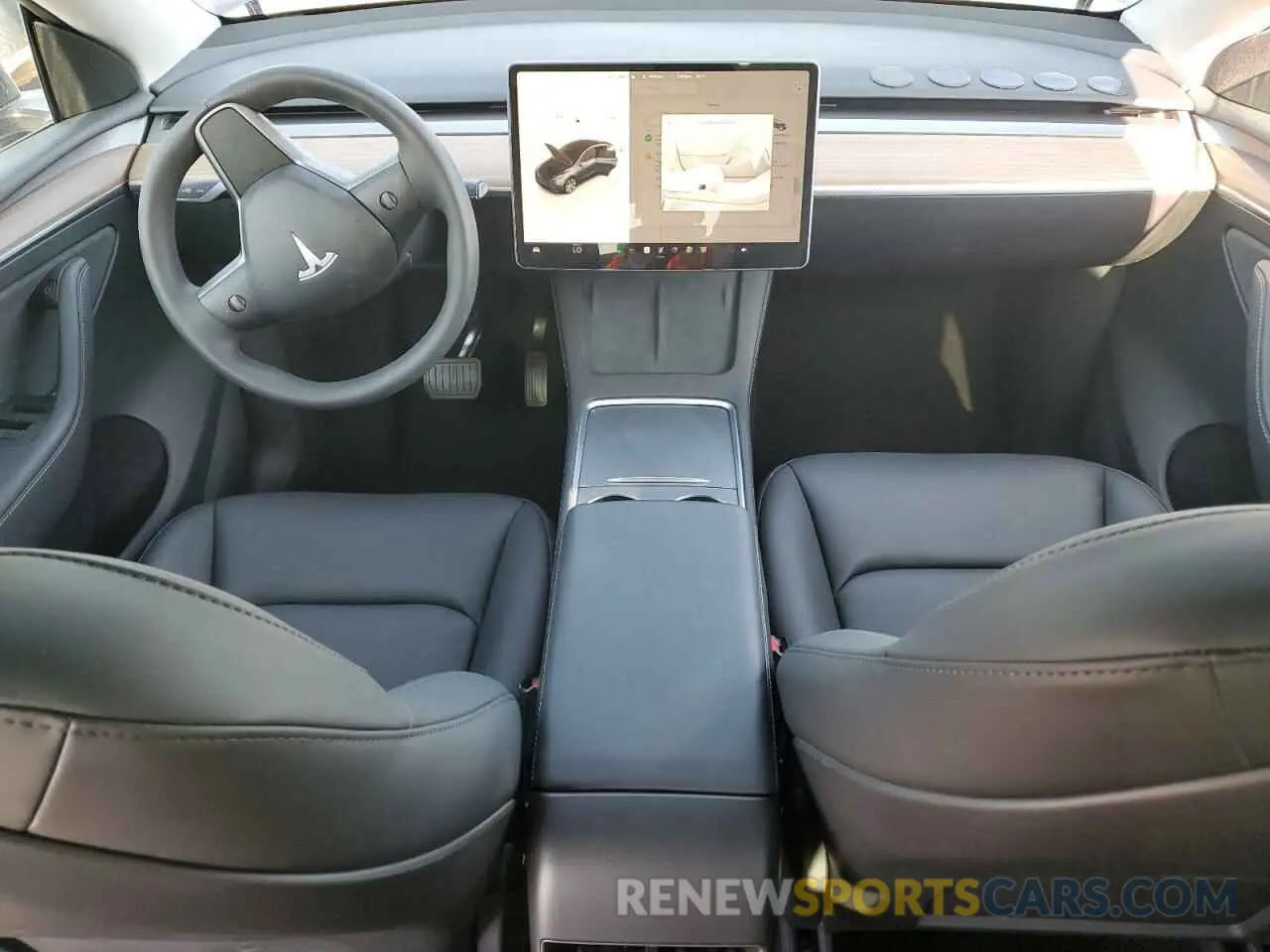 8 Photograph of a damaged car 7SAYGDED4RF032615 TESLA MODEL Y 2024