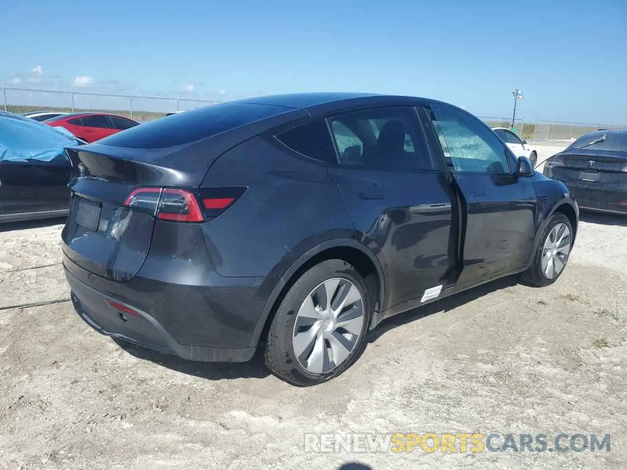 3 Фотография поврежденного автомобиля 7SAYGDED4RF038172 TESLA MODEL Y 2024