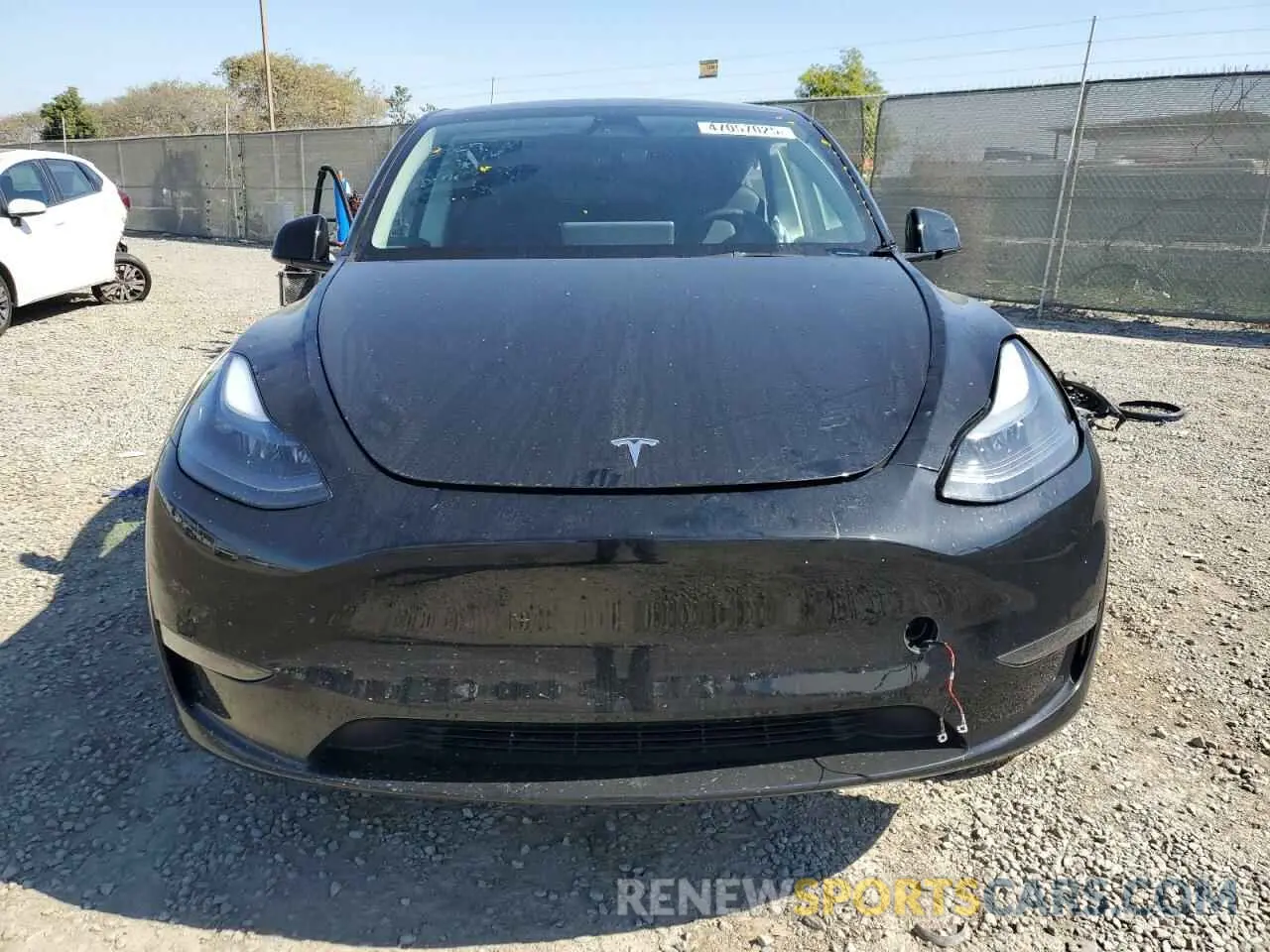 5 Photograph of a damaged car 7SAYGDED4RF212399 TESLA MODEL Y 2024