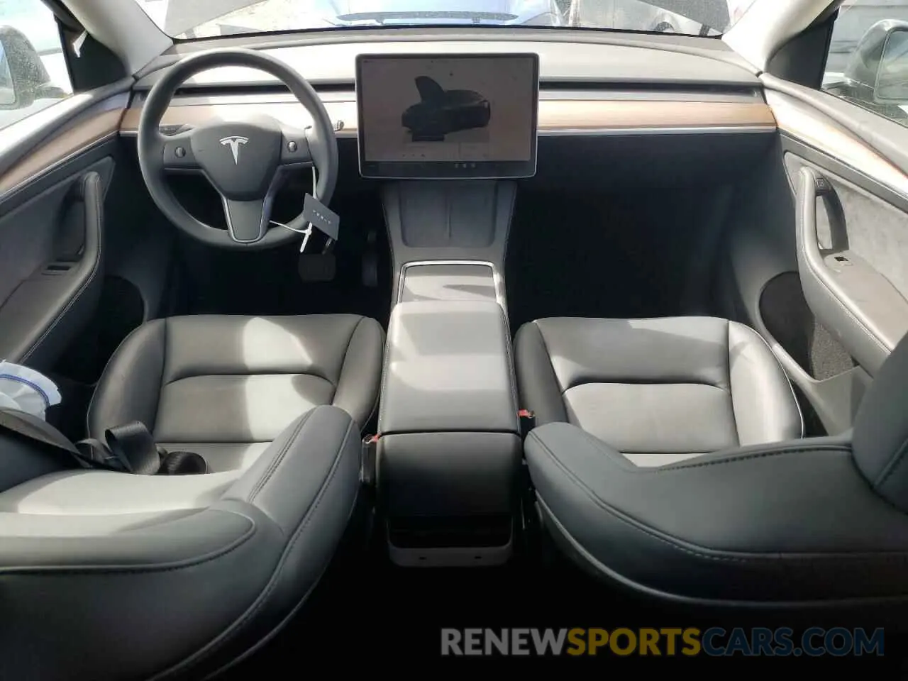 8 Photograph of a damaged car 7SAYGDED4RF212399 TESLA MODEL Y 2024