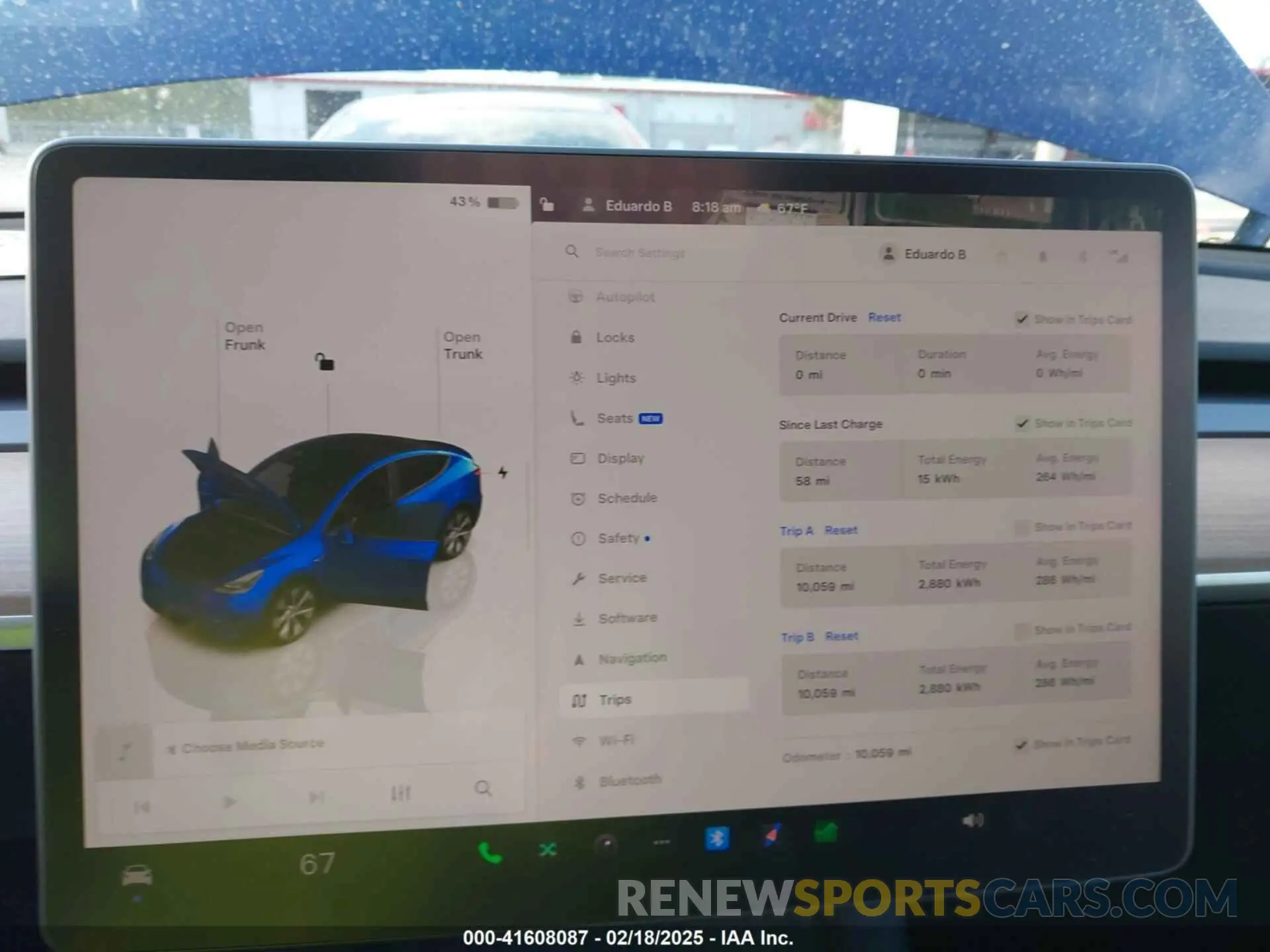 7 Photograph of a damaged car 7SAYGDED5RF015208 TESLA MODEL Y 2024