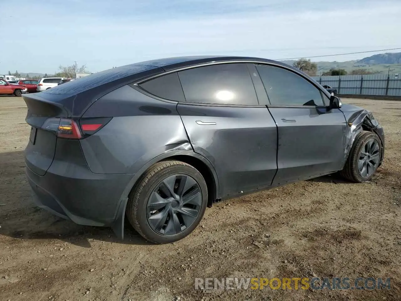 3 Photograph of a damaged car 7SAYGDED5RF105278 TESLA MODEL Y 2024