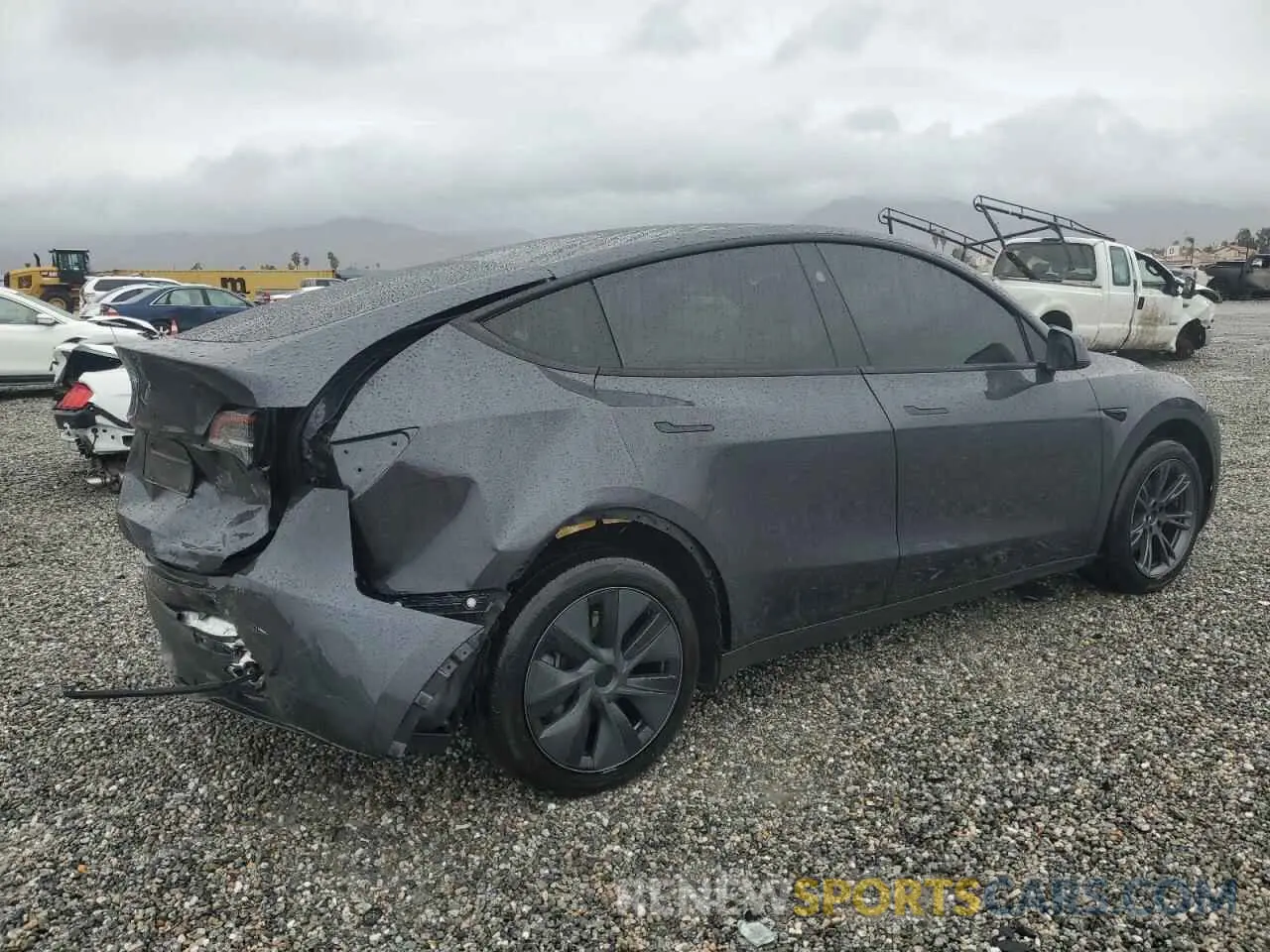 3 Фотография поврежденного автомобиля 7SAYGDED5RF125093 TESLA MODEL Y 2024