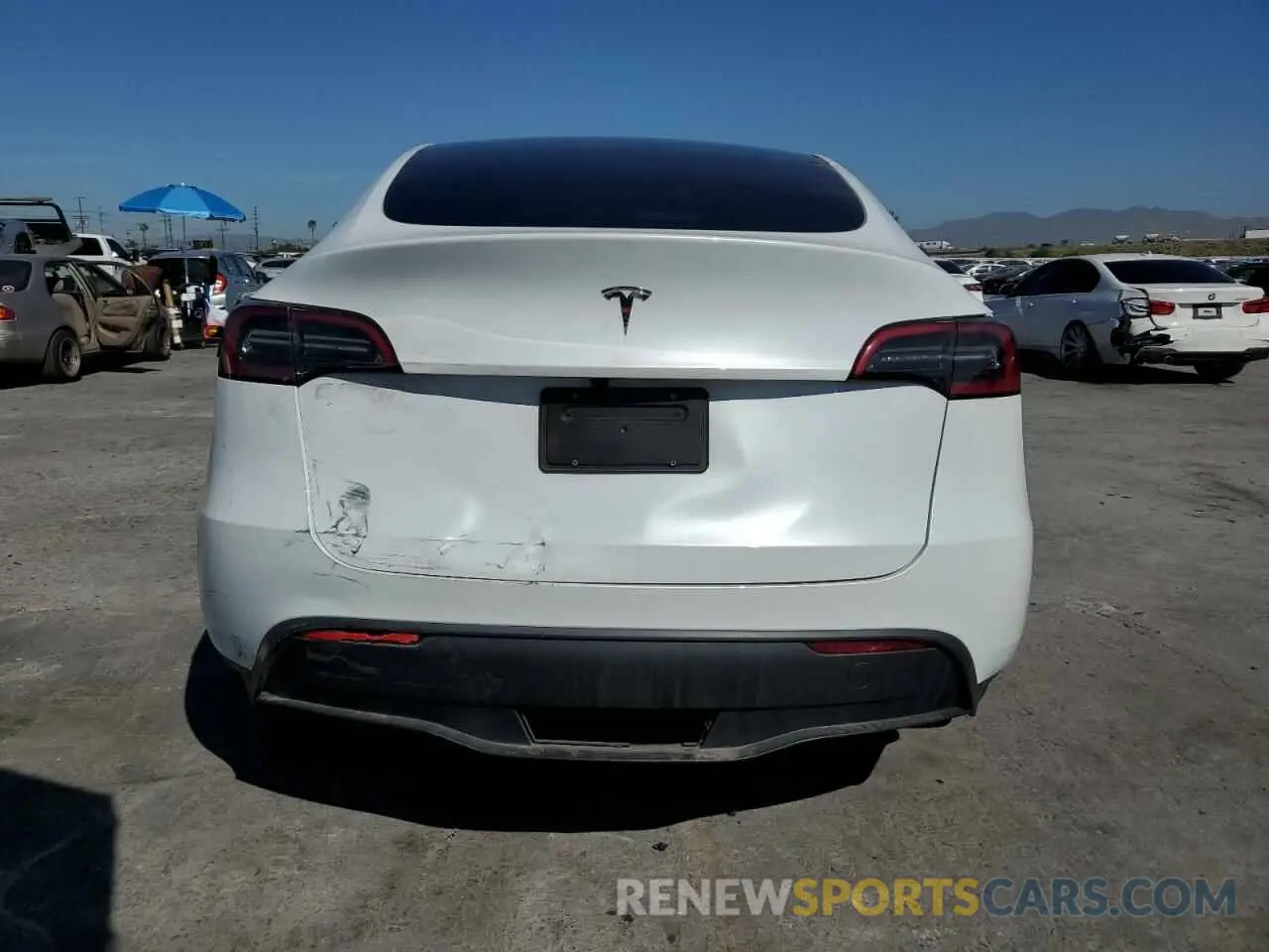 6 Фотография поврежденного автомобиля 7SAYGDED5RF196309 TESLA MODEL Y 2024