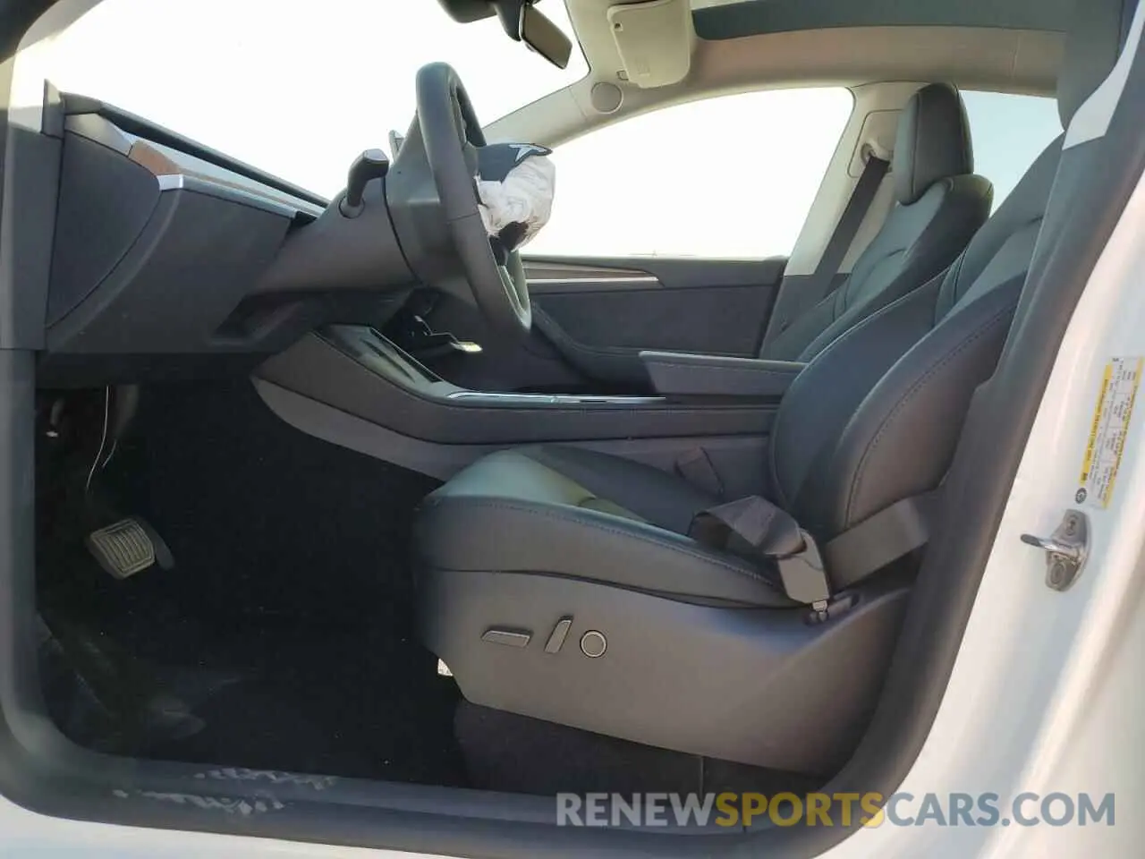 7 Фотография поврежденного автомобиля 7SAYGDED5RF196309 TESLA MODEL Y 2024