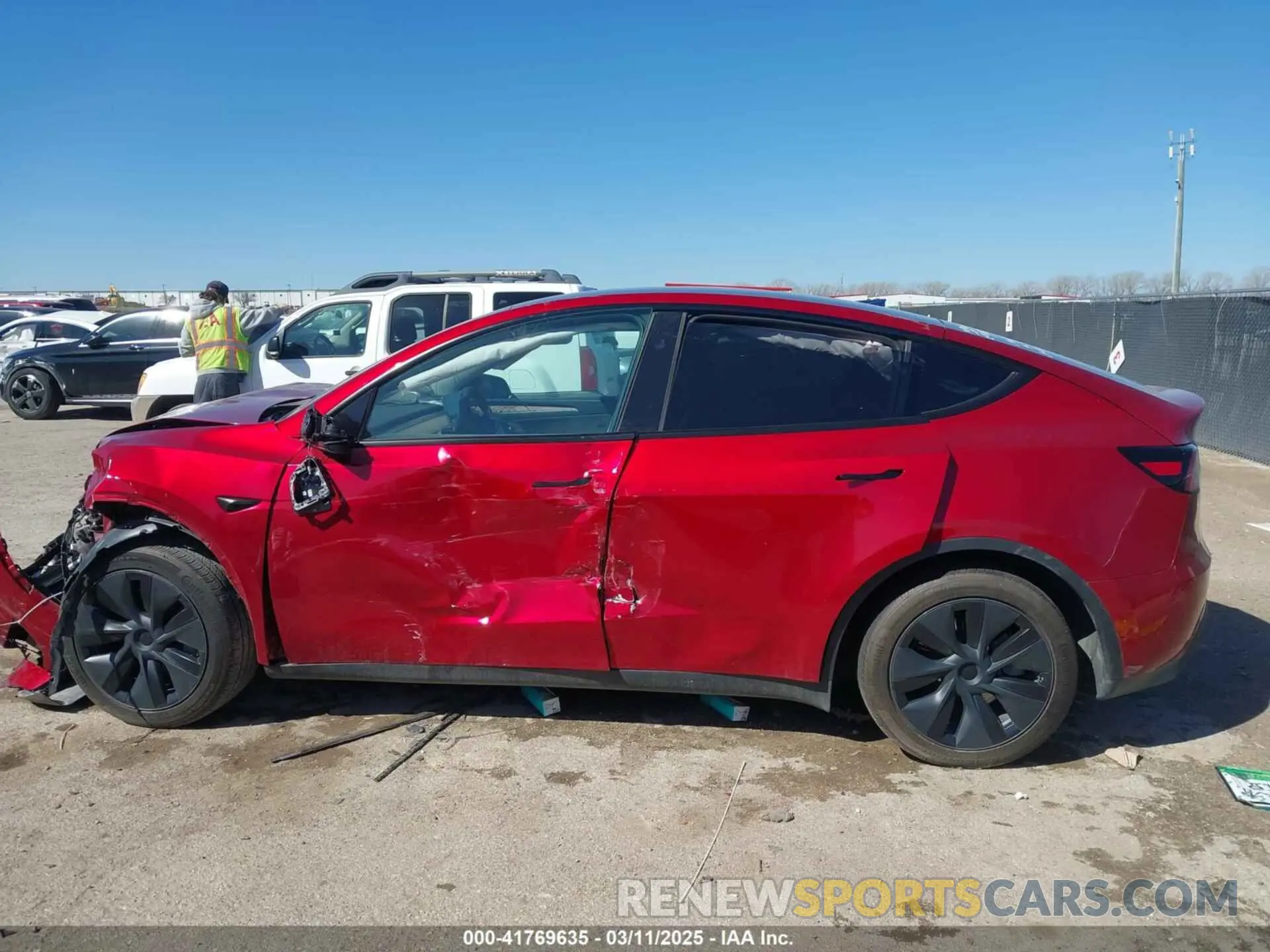 13 Photograph of a damaged car 7SAYGDED6RA300819 TESLA MODEL Y 2024
