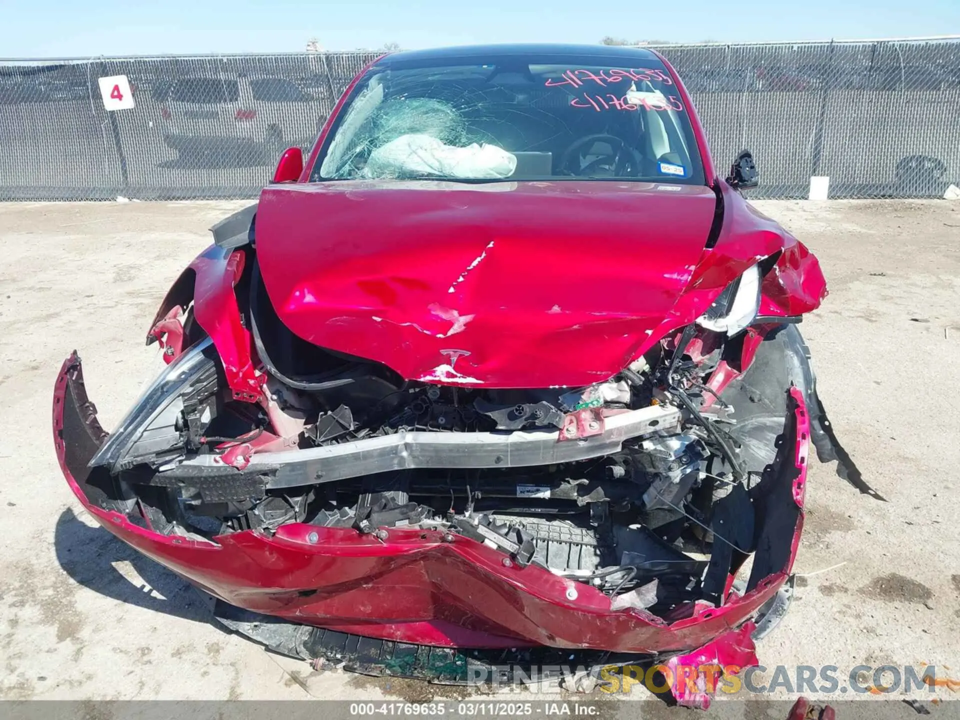 6 Photograph of a damaged car 7SAYGDED6RA300819 TESLA MODEL Y 2024